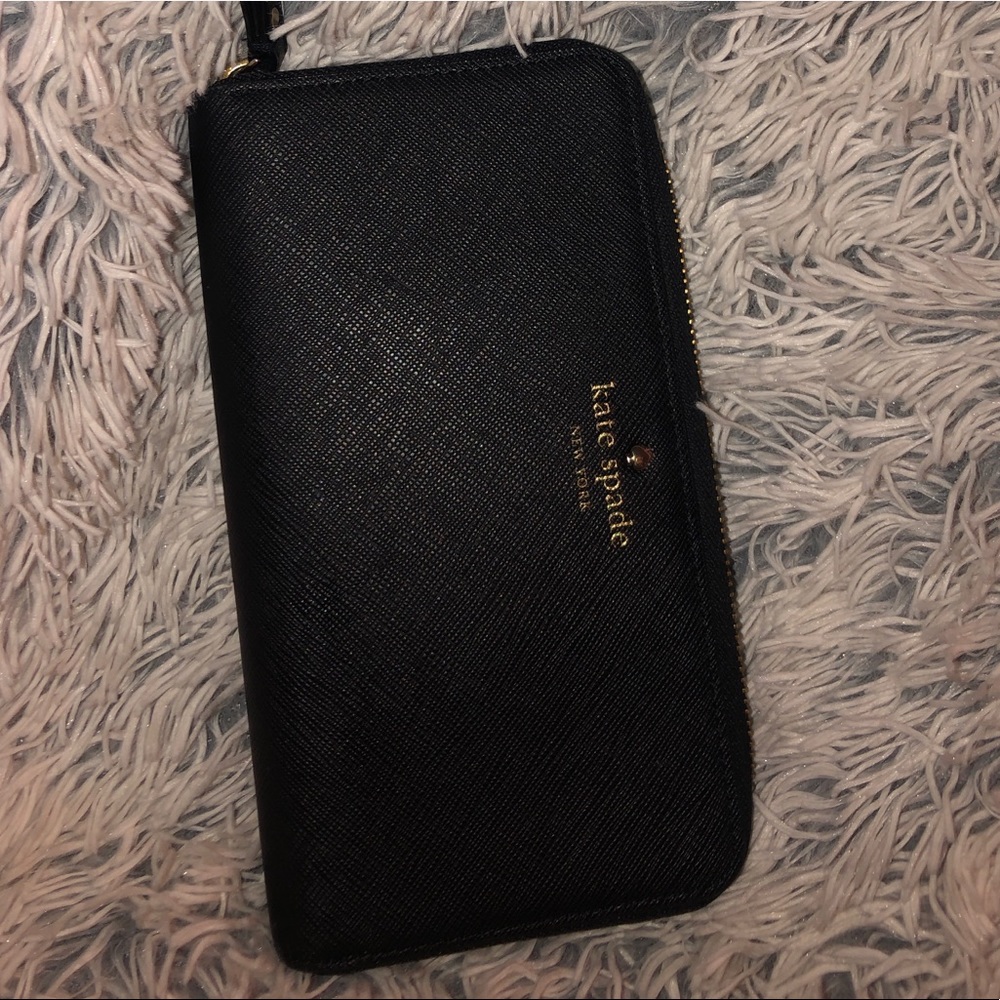Kate spade zip clutch wallet! Black